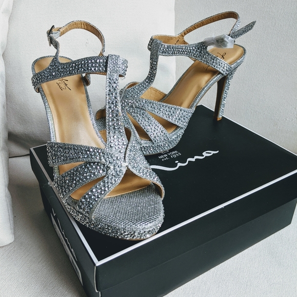 Thalia Sodi Rhinestone Verrda2 Platform Sandles. - Picture 6 of 6